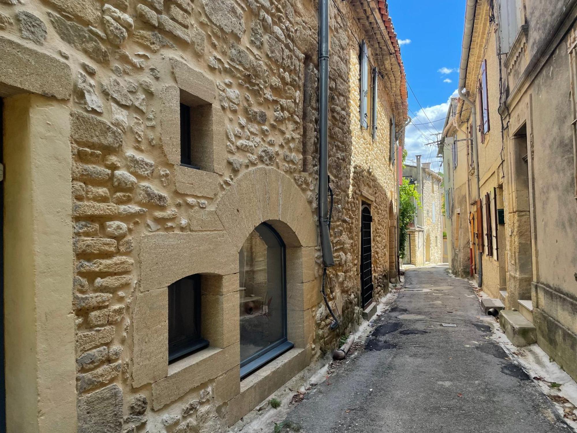 Charmante Maison De Village Collias Экстерьер фото